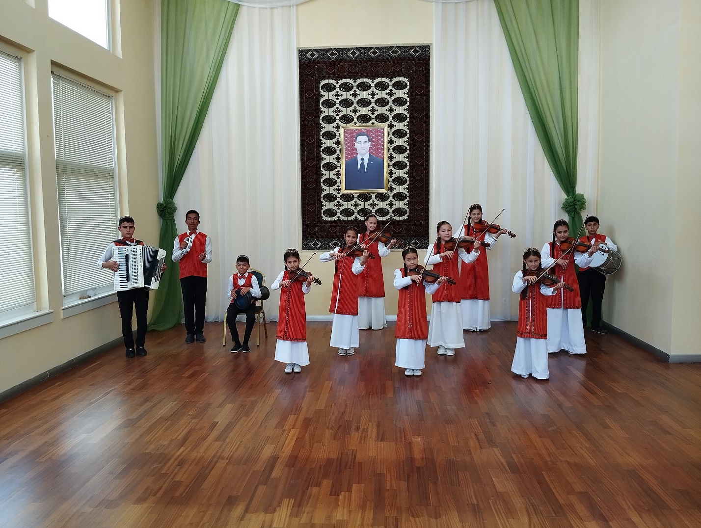 ”Halkara parahatçylyk we ynanyşmak” ýylyna bagyşlanyp